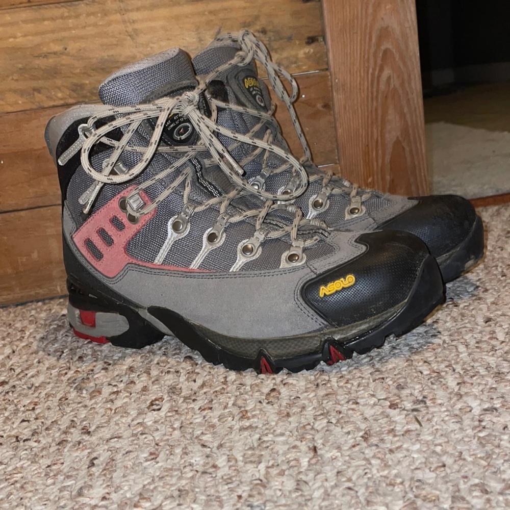 Women’s Asolo Atlantis Gore-Tex, hiking boots, size 9.5